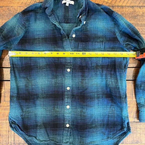 Madewell Blue and Black Plaid flannel - Picture 6 of 6